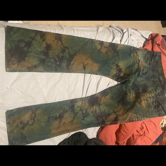 AUTHENTIC ROBINS JEANS Blue Tie Dye Acid Wash Gem Flap Jeans Size 42 LIKE NEW!! - Picture 2 of 9